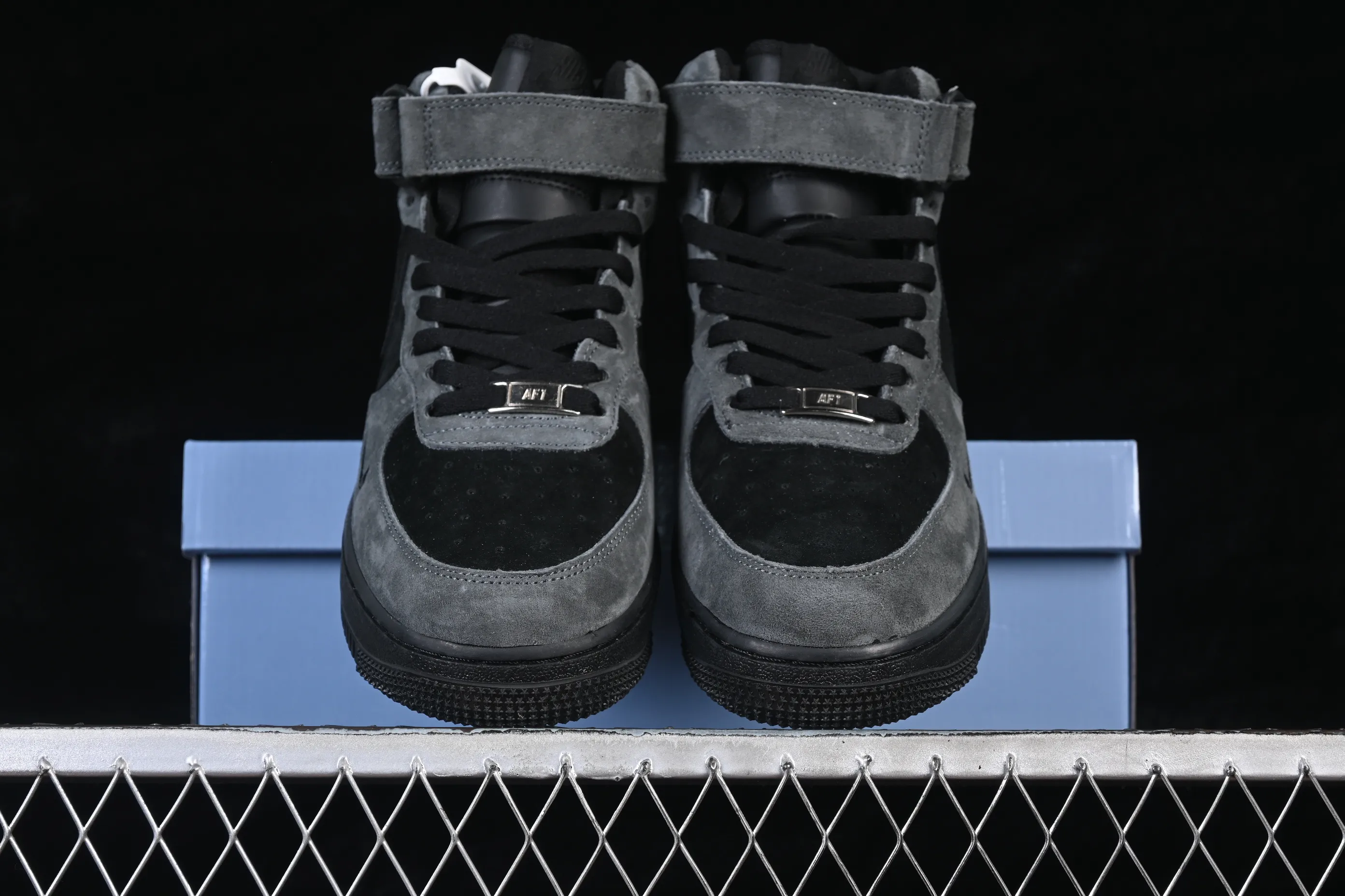 All categories Nk Air Force 1 Air Force series Nk Air Force 1 Mid Air Force mid-top Nike Air Force 1'07 Mid official custom autumn and winter new Air Force One mid-top casual sneakers ZH0316-167